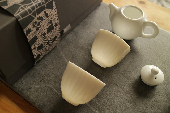 Tea-ware + Loose Leaf Tea GIFT Box 